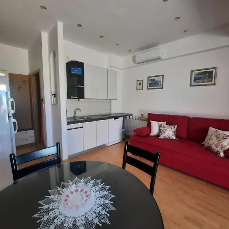 Anita Apartment