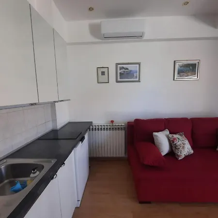 Anita Apartment *