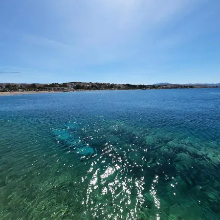 アパート Anita ブロダリツァ