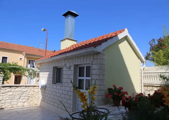 Anita Brodarica (Sibenik-Knin)